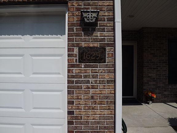 4th image of 1629 Emerald Pointe Ln