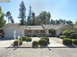6 Idlewood Ct, Moraga, CA 94556
