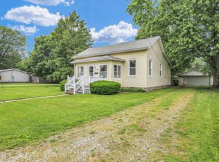 416 W Wing St, Bement, IL 61813