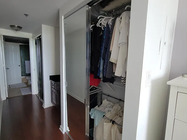 275 13th St NE #1107 — Photo 23