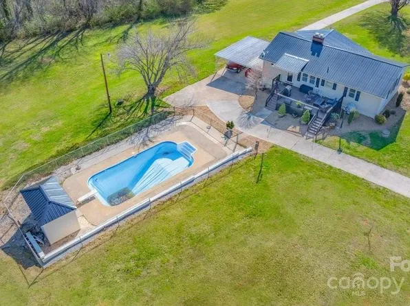 78 Jack Corpening Rd, Nebo, NC 28761