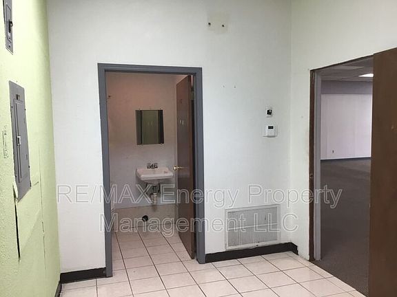 3rd image of 3316 SE 15th St