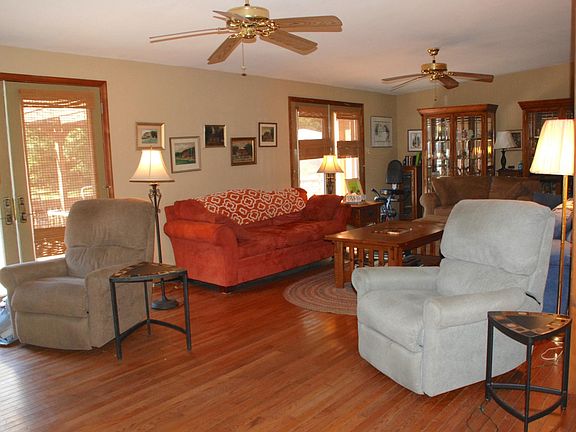 4th image of 28 Hummingbird Ln