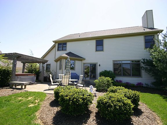 2nd image of 2849 Nantucket Dr