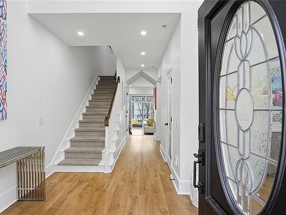 3rd image of 3475 Oak Valley Rd NE APT 120