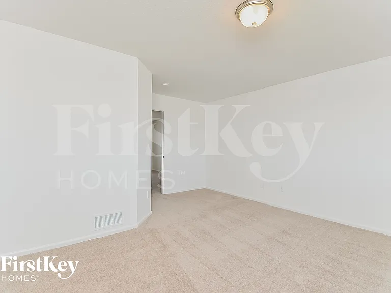 10610 Luneth Dr — Photo 9
