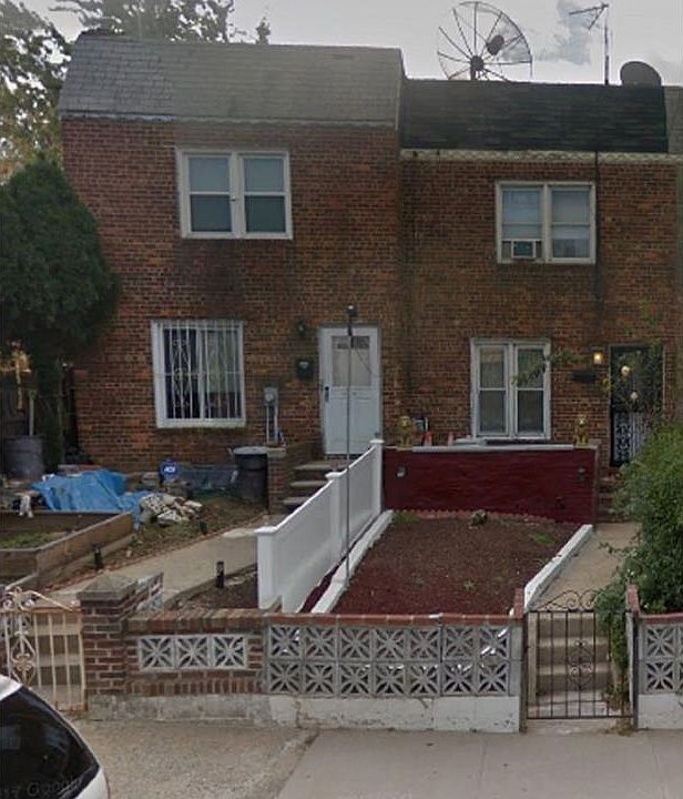 1st image of 21624 115th Ave