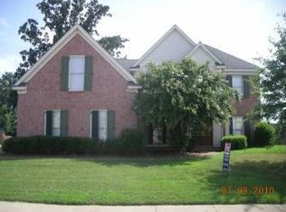 1151 Macon Hall, Memphis, TN 38018