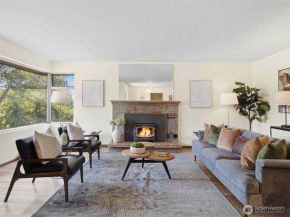 4th image of 7305 Earl Avenue NW