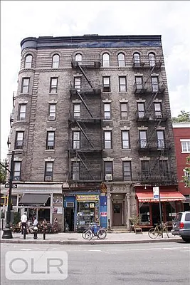 Rented by Compass | media 24