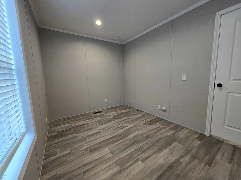 29800 Guilford Cir #460 — Photo 23