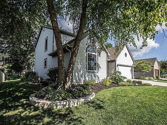 3rd image of 931 Barleycorn Pl