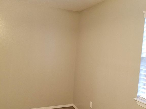 4th image of 603 Braithwaite St #A