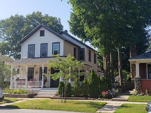 2nd image of 201 Lake Ave