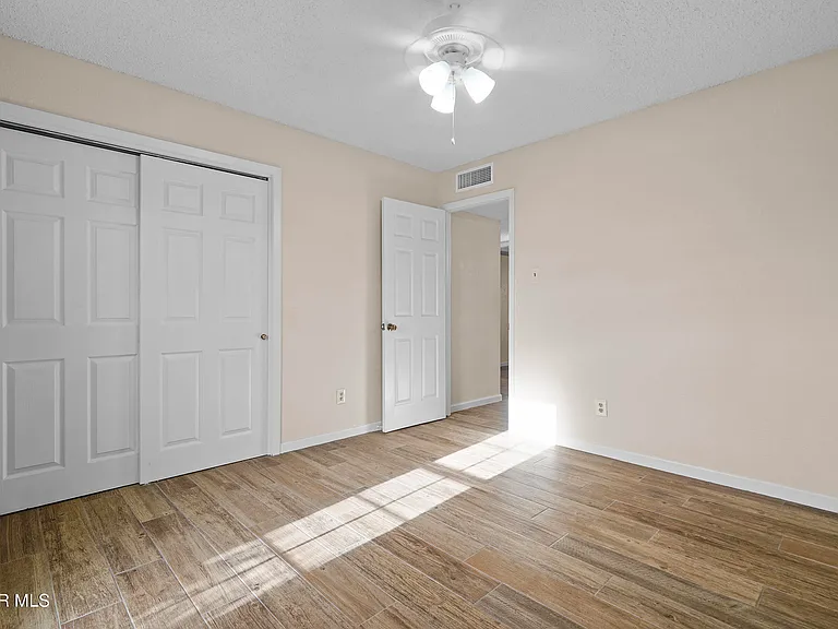 7141 Gran Vida Dr — Photo 12