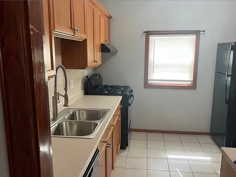 61 Lafayette St #1 — Photo 5