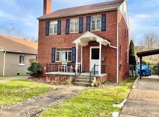 2010 Enslow Blvd, Huntington, WV 25701