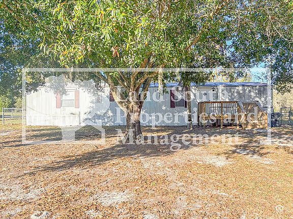 2nd image of 1977 Meadow Oak Cir
