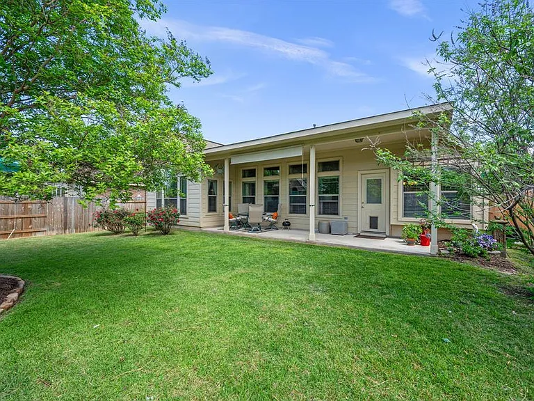 2748 Marshall Trl — Photo 32