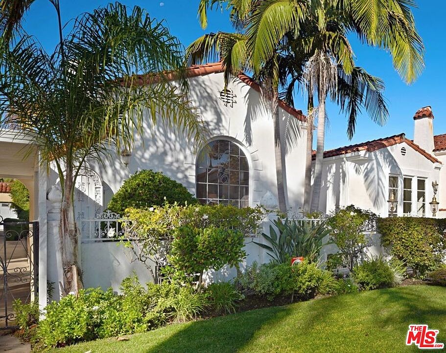 1st image of 351 N Poinsettia Pl