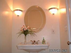 5th image of 216 Pamona Dr