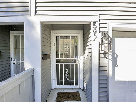 5th image of 592 Bradley St