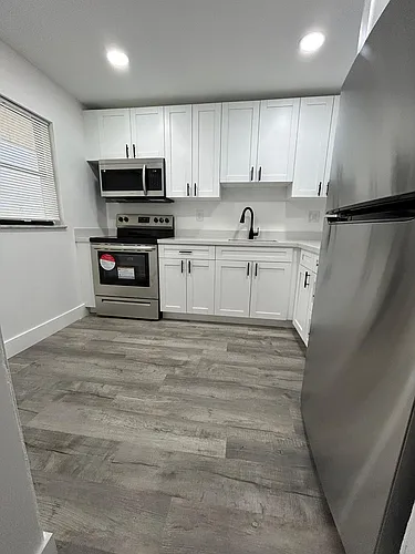 8875 Fontainebleau Blvd Photo 1