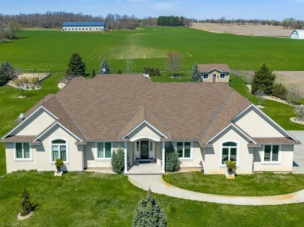 365 Robinson Rd, Brant, ON N3T 0L7