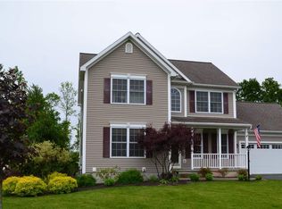 9 Chapel Hill Blvd, Ballston Lake, NY 12019