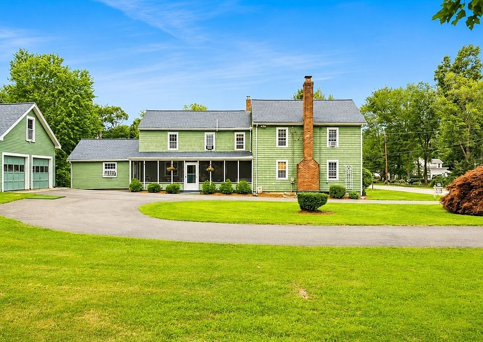 1st image of 369 Village St