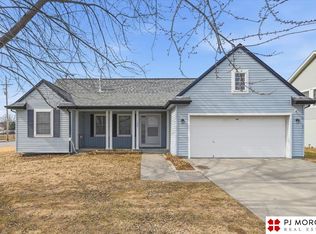 1404 N 20th St, Omaha, NE 68102