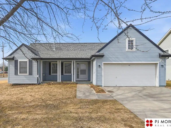 1404 N 20th St, Omaha, NE 68102