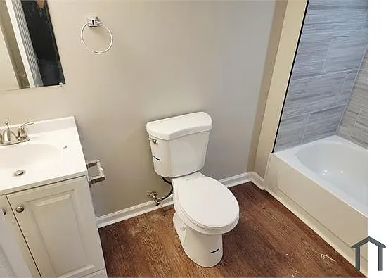 2504 Francis St — Photo 7