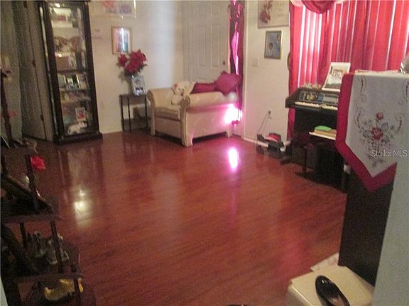 3rd image of 1314 Burnley Ct