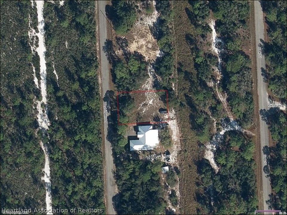 2nd image of 551 Washington Pl