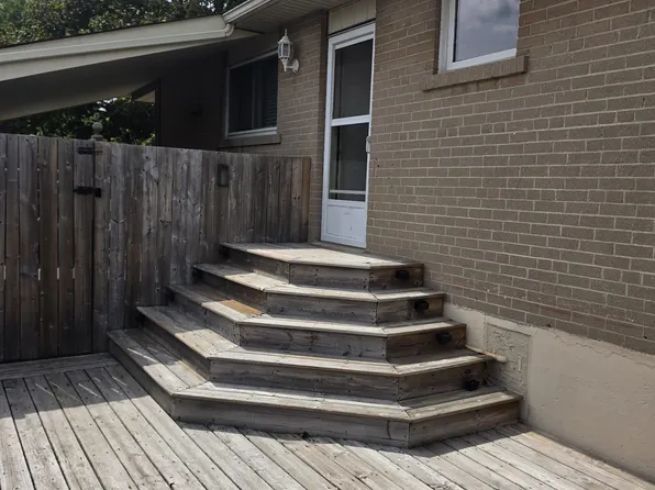 14 Northwood Dr, Brampton, ON L6X 2L2
