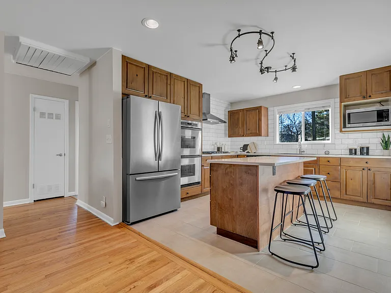 3100 Arrowwood Ln — Photo 7