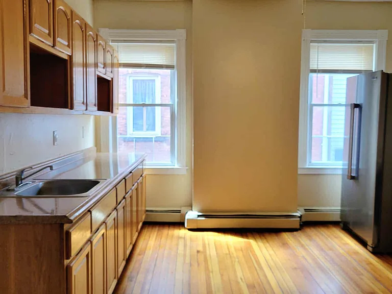 14-16 Mortson St #2 — Photo 7