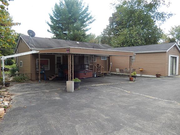 3rd image of 1425 Glenoaks Dr