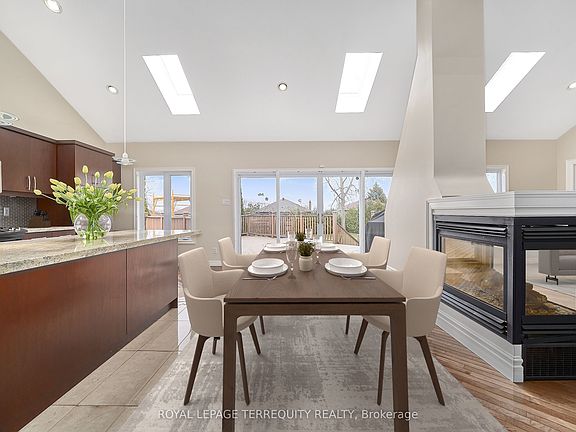 5th image of 1449 Rosebank Rd