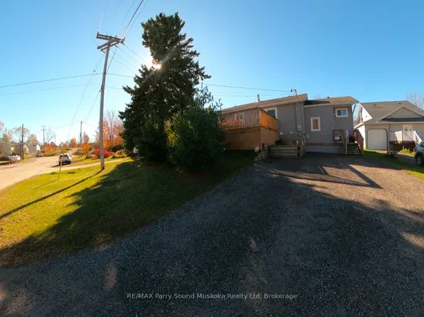 5 Melissa St, Parry Sound, ON P2A 2R4