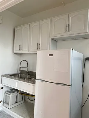 Rented by BSRG Realty | media 4