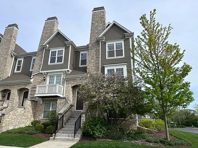 1st image of 81 W Kennedy Ln #904