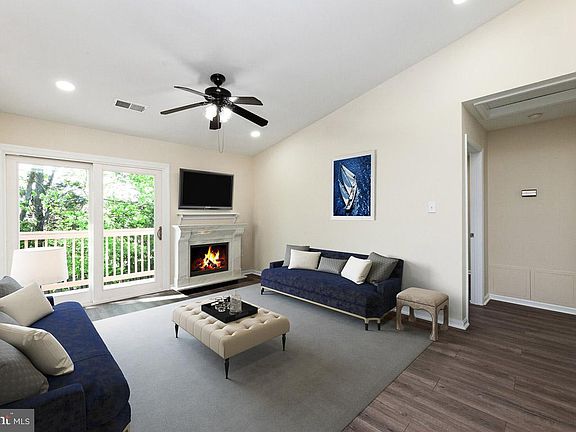 5th image of 8647 Beekman Pl #47C