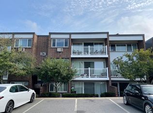 113 Walnut St APT 4, Stoughton, MA 02072