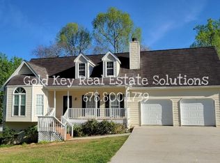 915 Burning Bush Dr, Loganville, GA 30052