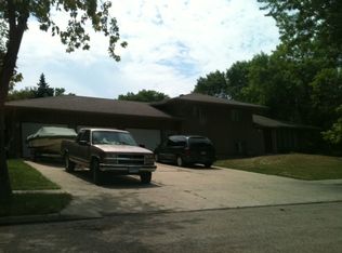 404 17th Ave NE, Aberdeen, SD 57401