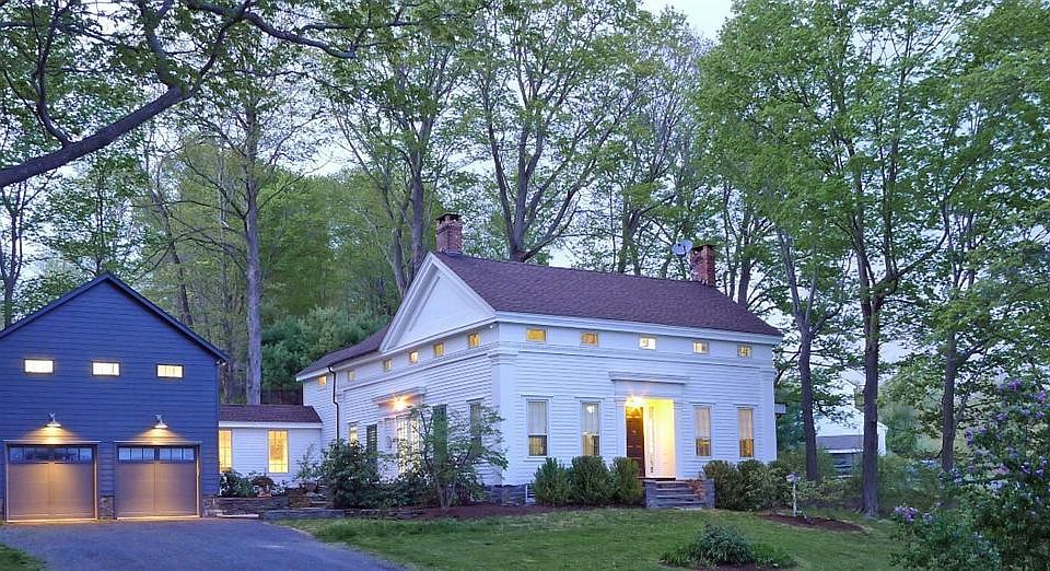 2nd image of 102 Sky Farm Rd