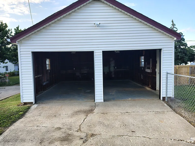 1112 Franklin St — Photo 4