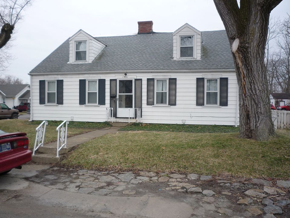 2nd image of 1403 N Linden St